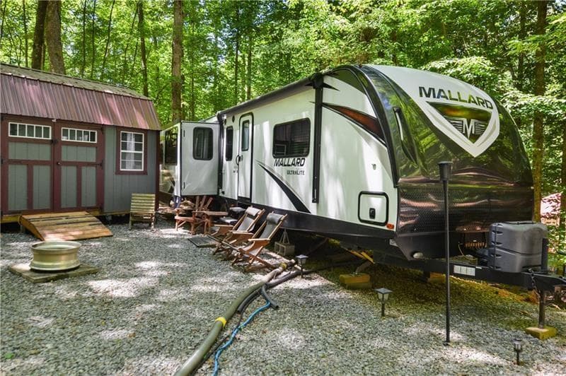 1 bedroom, 1 bathroom single family residence sold at 286 26th Street, Ellijay, GA 30540