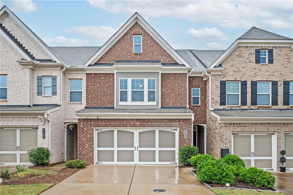 3 bedroom, 3 bathroom, 1,880 sq ft townhouse sold at 1220 Hampton Oaks Drive, Alpharetta, GA 30004