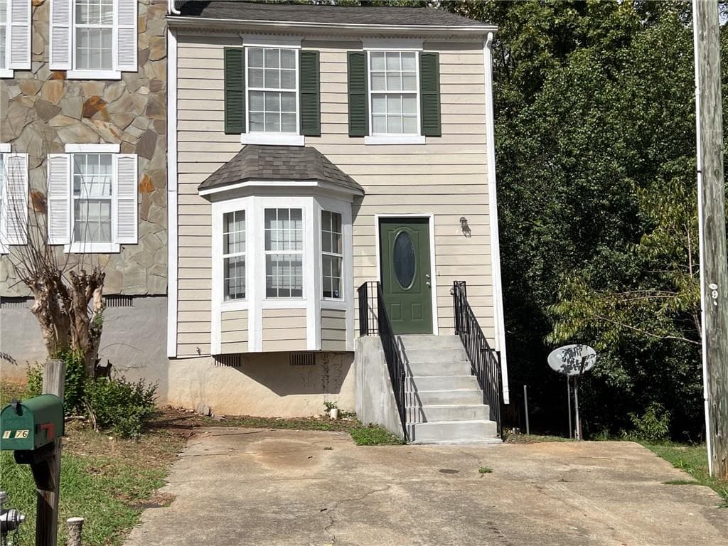 2 bedroom, 2 bathroom, 1,132 sq ft townhouse sold at 1876 BARRINGTON Court, Marietta, GA 30066