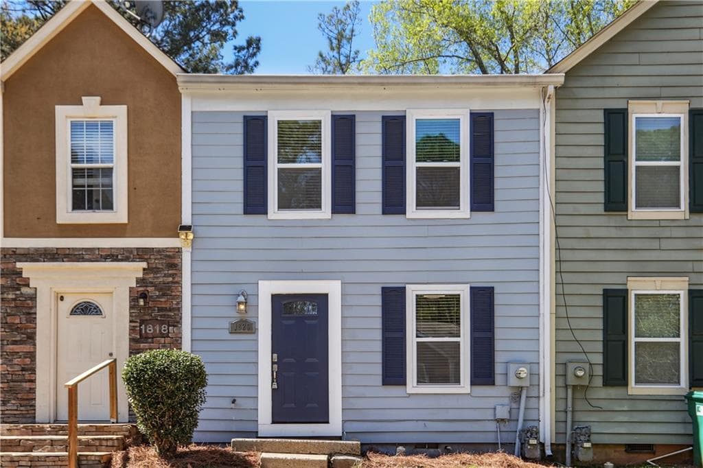 2 bedroom, 3 bathroom townhouse for rent at 1820 Cumberland Valley Place, Smyrna, GA 30080 for $3,750 a month