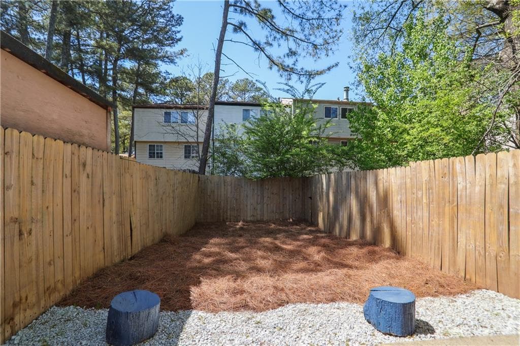 2 bedroom, 3 bathroom townhouse for rent at 1820 Cumberland Valley Place, Smyrna, GA 30080 for $3,750 a month — photo 2