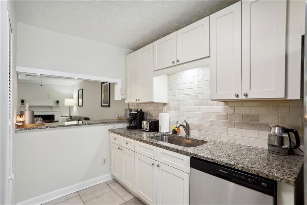 2 bedroom, 3 bathroom townhouse for rent at 1820 Cumberland Valley Place, Smyrna, GA 30080 for $3,750 a month — photo 9