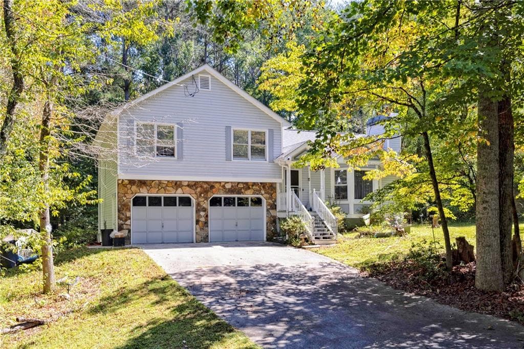 3 bedroom, 2 bathroom single family residence sold at 121 Frances Drive, Dallas, GA 30157