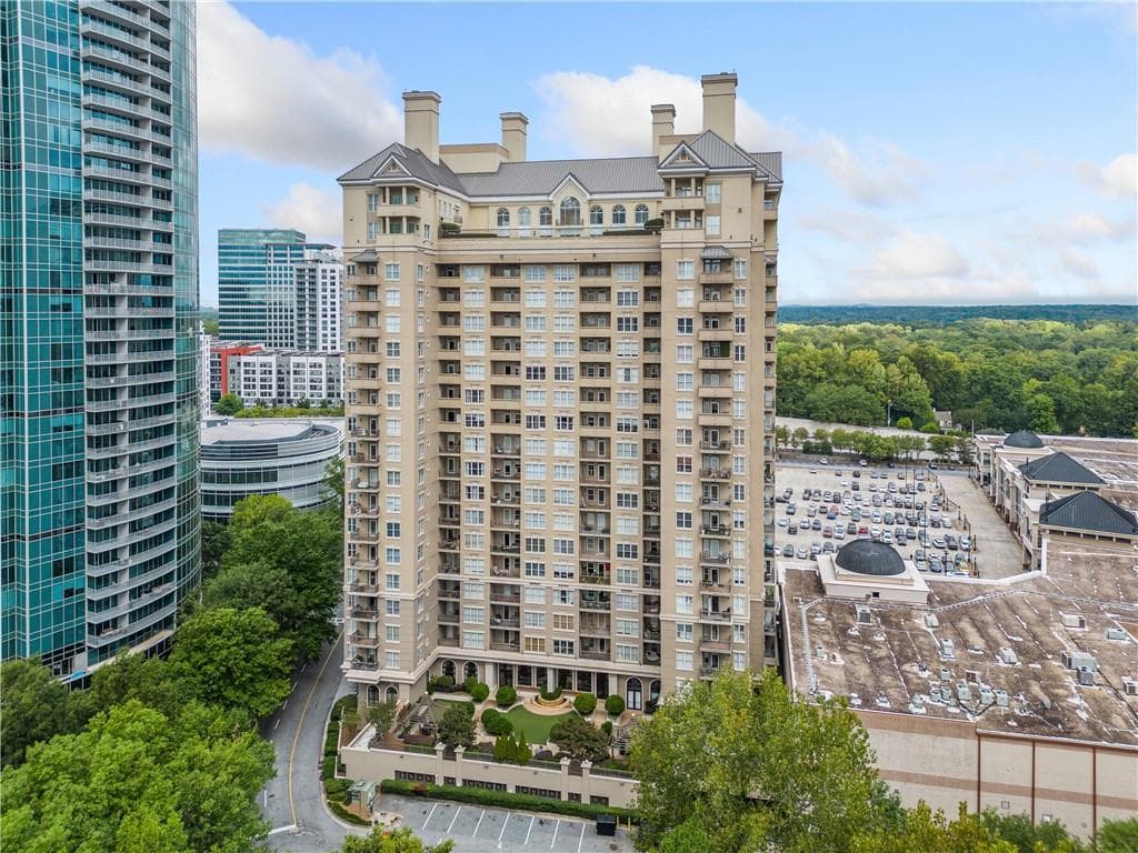 1 bedroom, 1 bathroom, 793 sq ft condominium sold at 3334 Peachtree Road 1505, Atlanta, GA 30326
