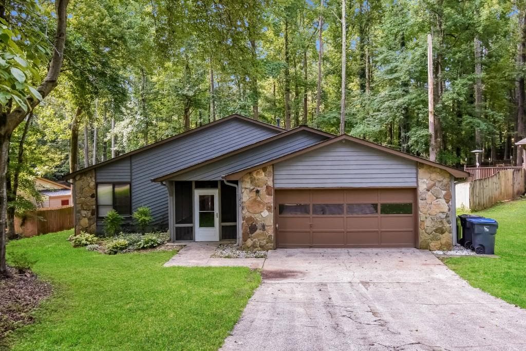 3 bedroom, 2 bathroom, 1,850 sq ft single family residence sold at 1213 Wade Green Circle, Acworth, GA 30102