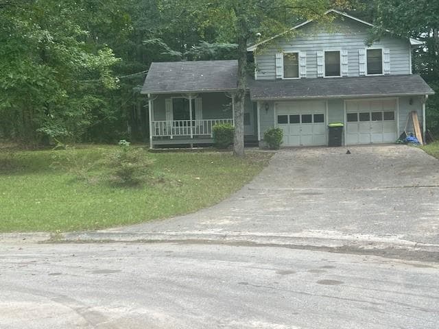 3 bedroom, 2 bathroom, 1,586 sq ft single family residence sold at 6730 Alvan Court, Riverdale, GA 30296