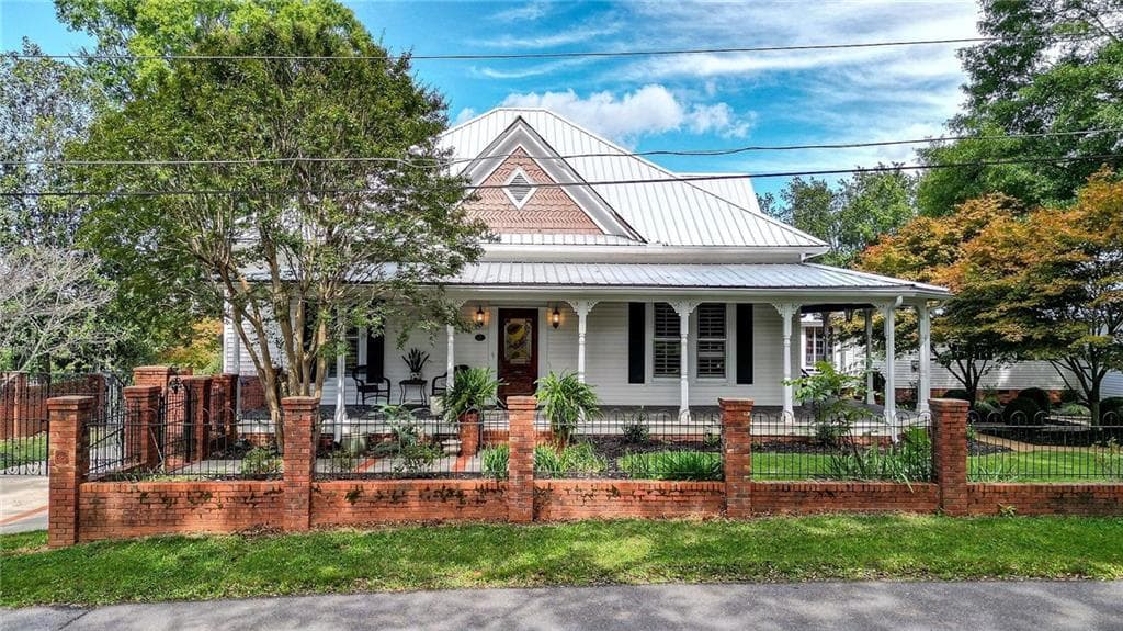 120 College Street, Adairsville, GA 30103 — most recent listing photo