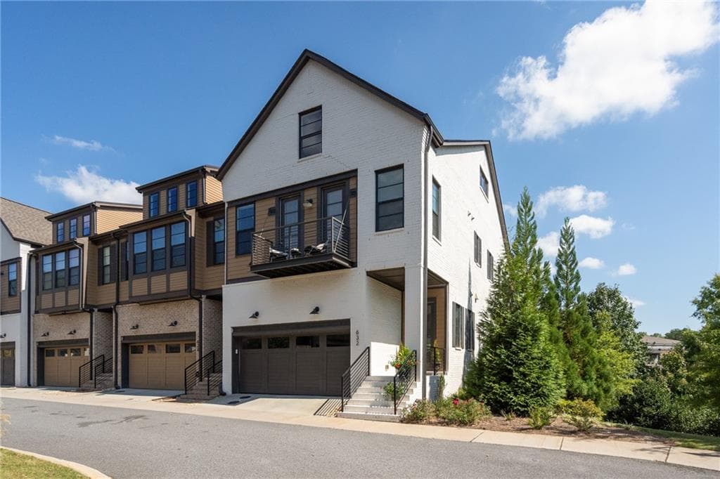 4 bedroom, 4 bathroom, 3,450 sq ft townhouse sold at 632 Landler Terrace, Alpharetta, GA 30009