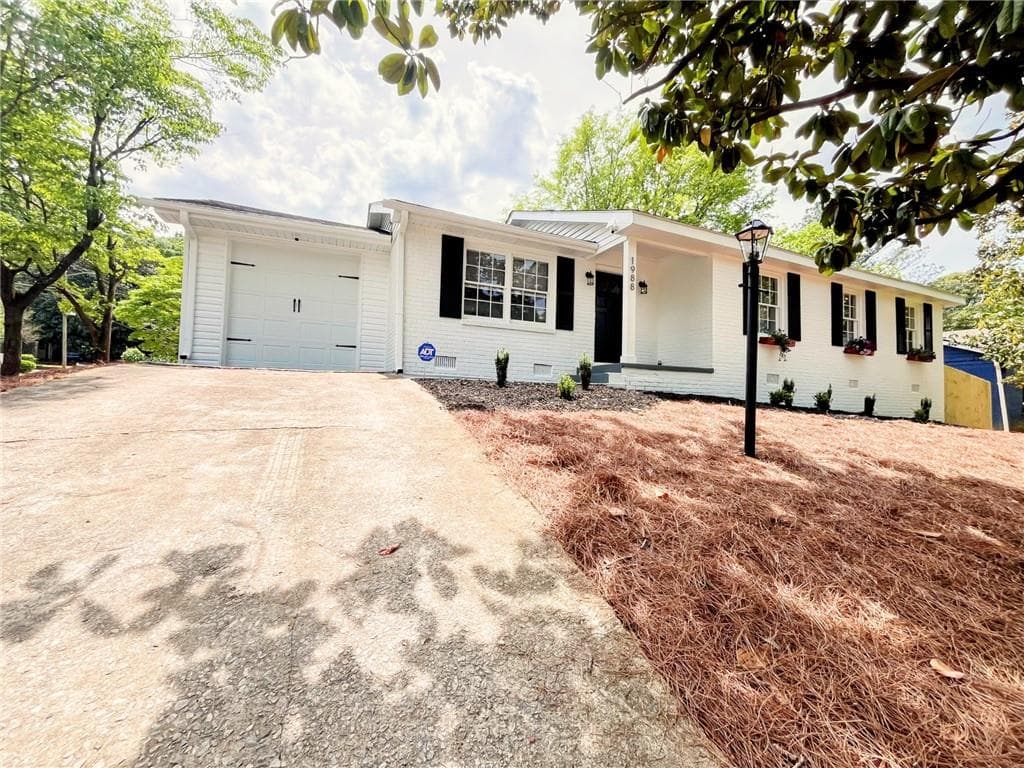 4 bedroom, 2 bathroom, 1,450 sq ft single family residence sold at 1988 Virginia Avenue, Atlanta, GA 30337