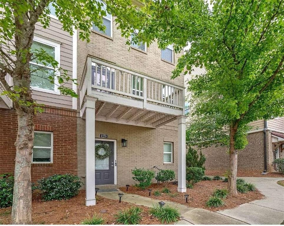 2 bedroom, 3 bathroom, 1,502 sq ft townhouse sold at 2179 Colvin Court, Atlanta, GA 30318