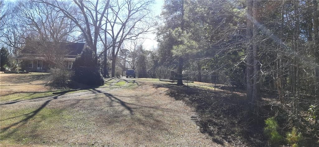 2 bedroom, 1 bathroom single family residence for sale at 11953 Henderson Mountain Road, Fairmount, GA 30139 — photo 3