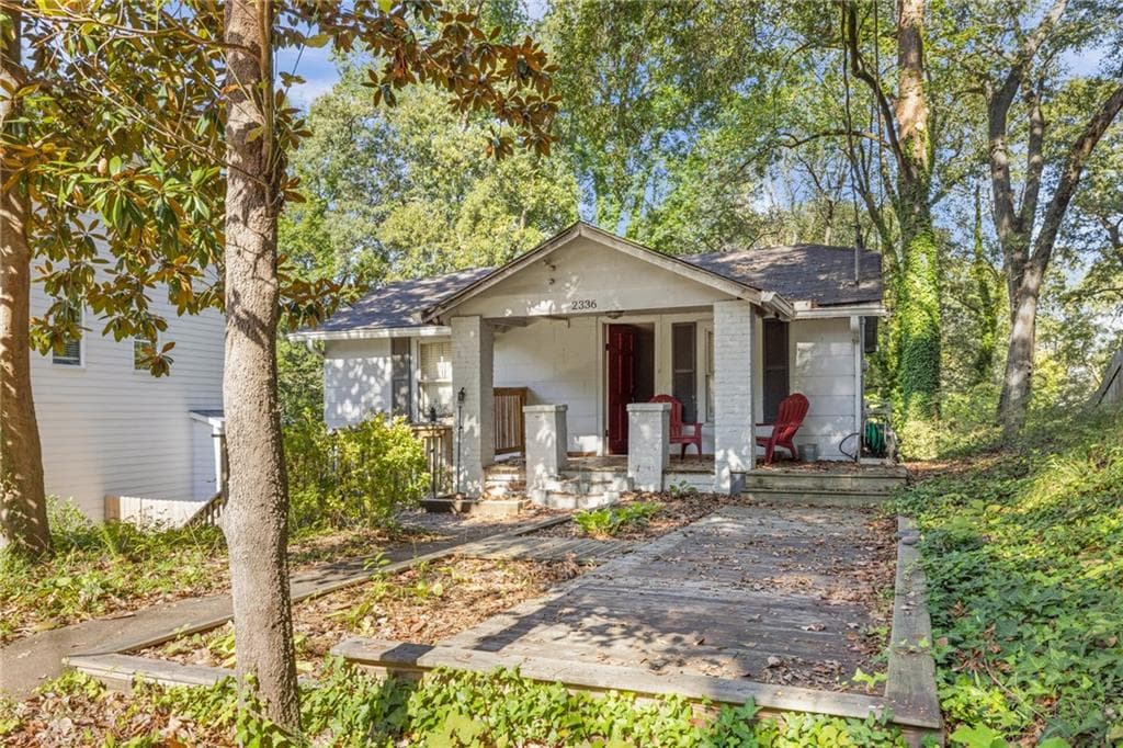 3 bedroom, 1 bathroom, 946 sq ft single family residence sold at 2336 Bernard Road, Atlanta, GA 30318