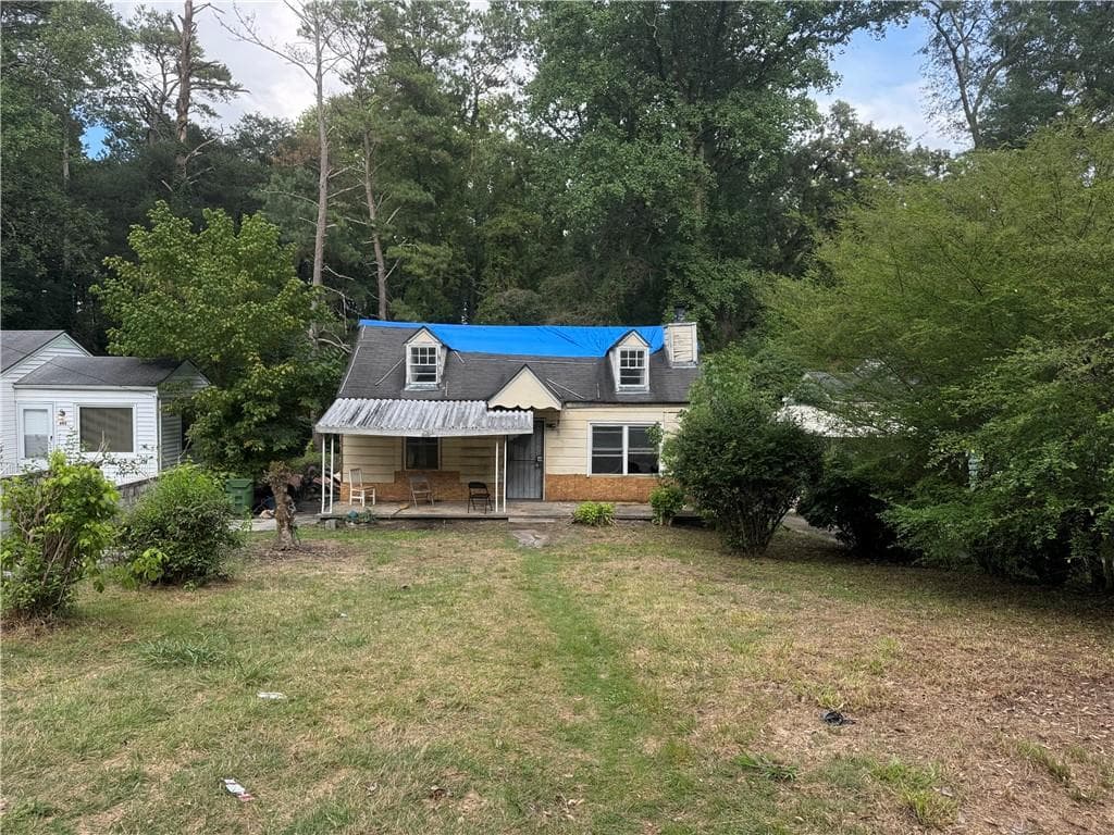 3 bedroom, 1 bathroom single family residence sold at 879 Edwin Place, Atlanta, GA 30318