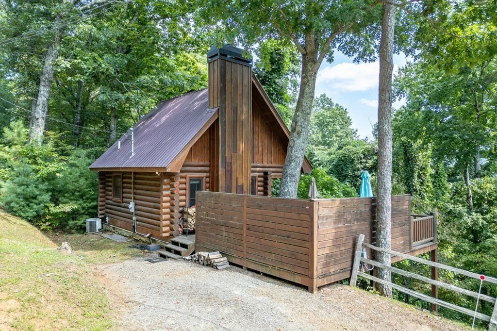 20 Mountain View Trail, Blue Ridge, GA 30513 — most recent listing photo