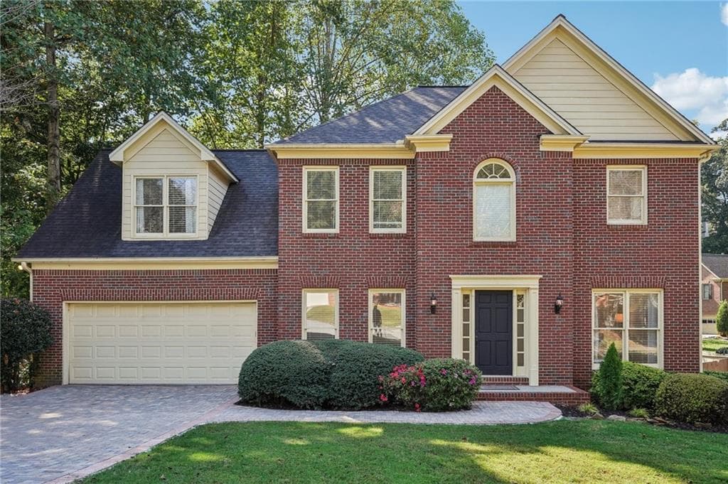 6 bedroom, 3 bathroom, 3,558 sq ft single family residence sold at 585 Summer Breeze Court, Alpharetta, GA 30005