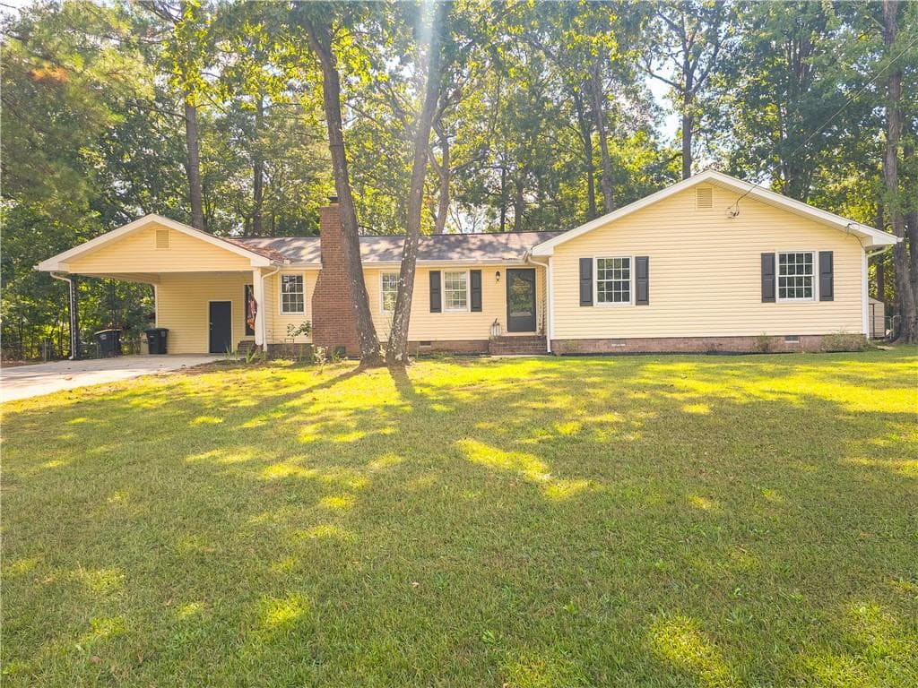 3 bedroom, 2 bathroom single family residence sold at 17 Pine Bower Drive, Rome, GA 30165