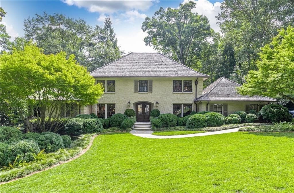 5 bedroom, 7 bathroom, 4,789 sq ft single family residence sold at 4155 Flintlock Road, Atlanta, GA 30327