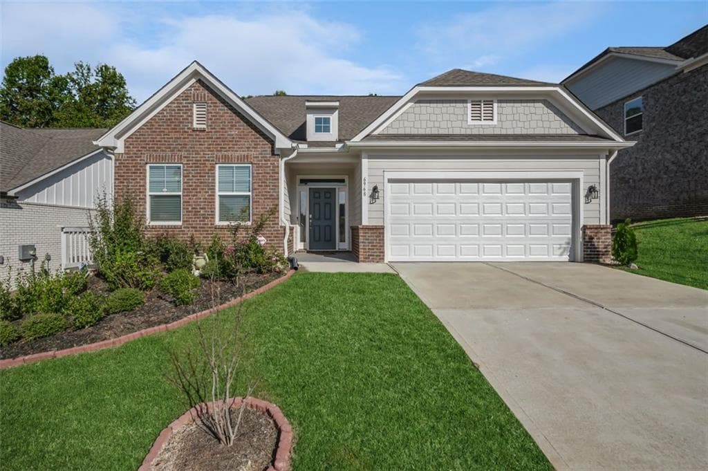5 bedroom, 3 bathroom single family residence sold at 6968 Manchester Drive, Flowery Branch, GA 30542