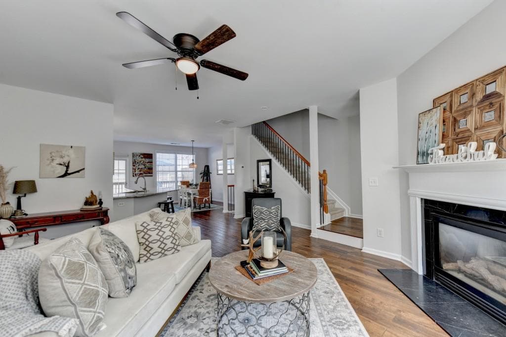 3 bedroom, 4 bathroom townhouse sold at 3676 Chattahoochee Summit Drive, Atlanta, GA 30339