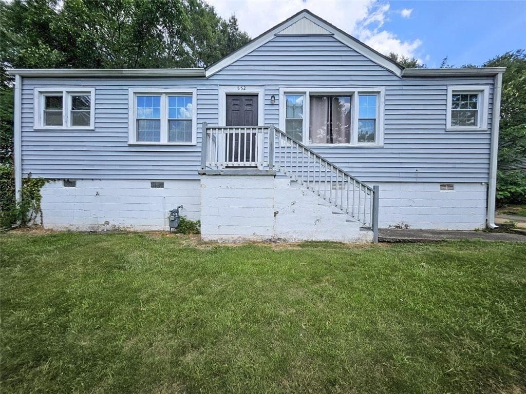 3 bedroom, 1 bathroom, 981 sq ft single family residence sold at 552 Allendale Drive, Decatur, GA 30032