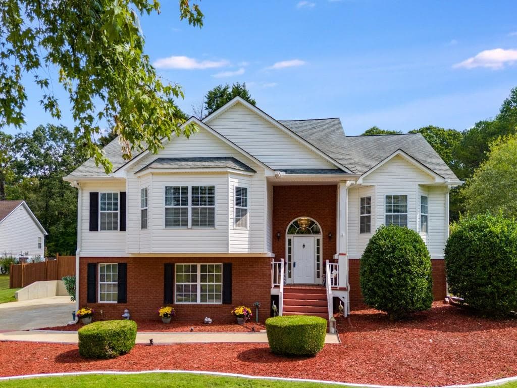 5070 FIELDVIEW Drive, Douglasville, GA 30135 — most recent listing photo