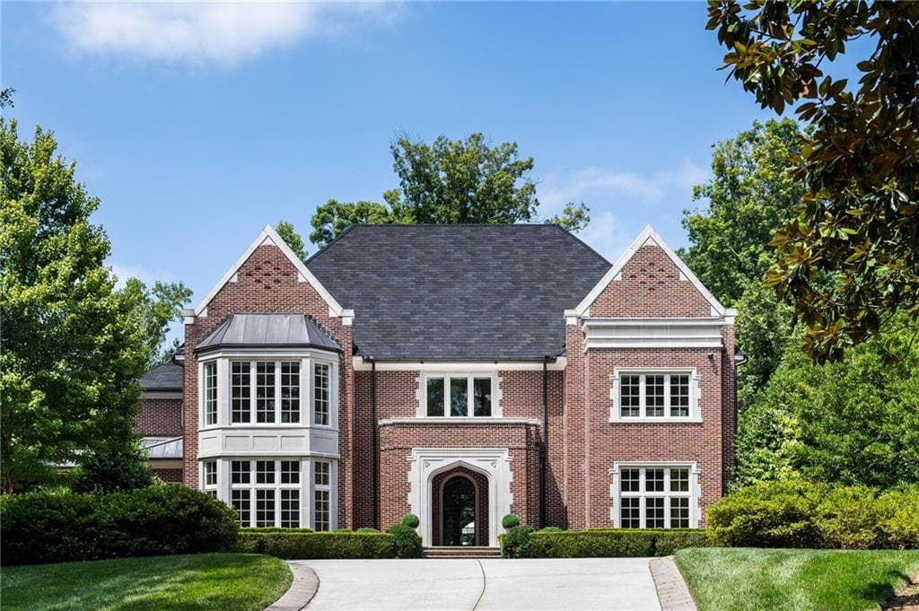 5 bedroom, 6 bathroom, 7,404 sq ft single family residence sold at 3358 Habersham Road, Atlanta, GA 30305