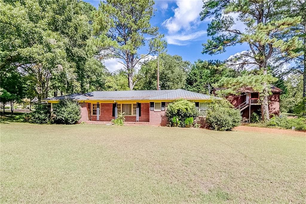 4 bedroom, 3 bathroom single family residence sold at 21 Westmoreland Drive, Jefferson, GA 30549