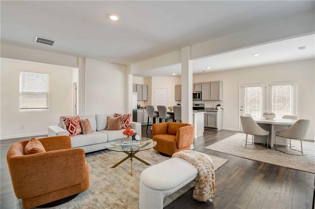 3 bedroom, 2 bathroom, 1,618 sq ft single family residence for rent at 257 Bur Oak Bend Aria, Newnan, GA 30265 for $2,414 a month — photo 7