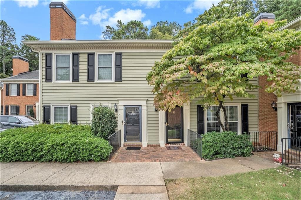 2 bedroom, 3 bathroom, 1,480 sq ft townhouse sold at 52 Mount Vernon Circle, Atlanta, GA 30338