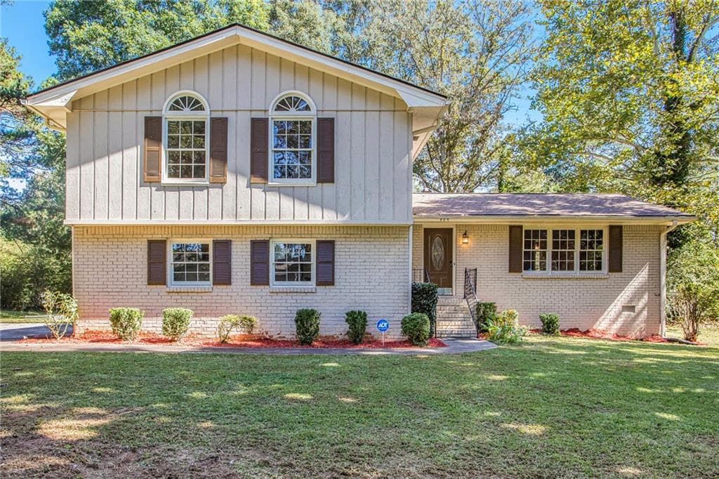 486 Oroarke Drive, Stone Mountain, GA 30088 — most recent listing photo