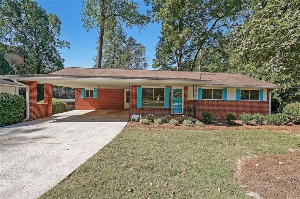 3 bedroom, 2 bathroom single family residence sold at 3028 Mount Olive Drive, Decatur, GA 30033