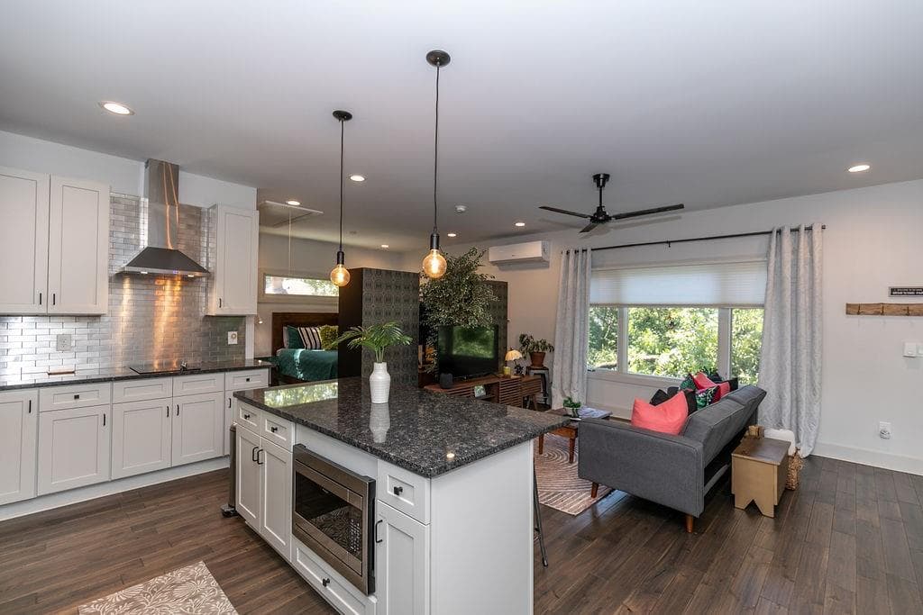 1 bedroom, 1 bathroom apartment for rent at 1084 Sanders Avenue B, Atlanta, GA 30316 for $2,650 a month — photo 8