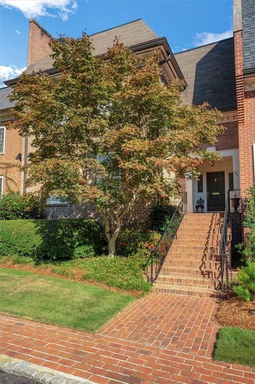 3 bedroom, 5 bathroom, 3,016 sq ft townhouse sold at 504 Townsend Place, Atlanta, GA 30327