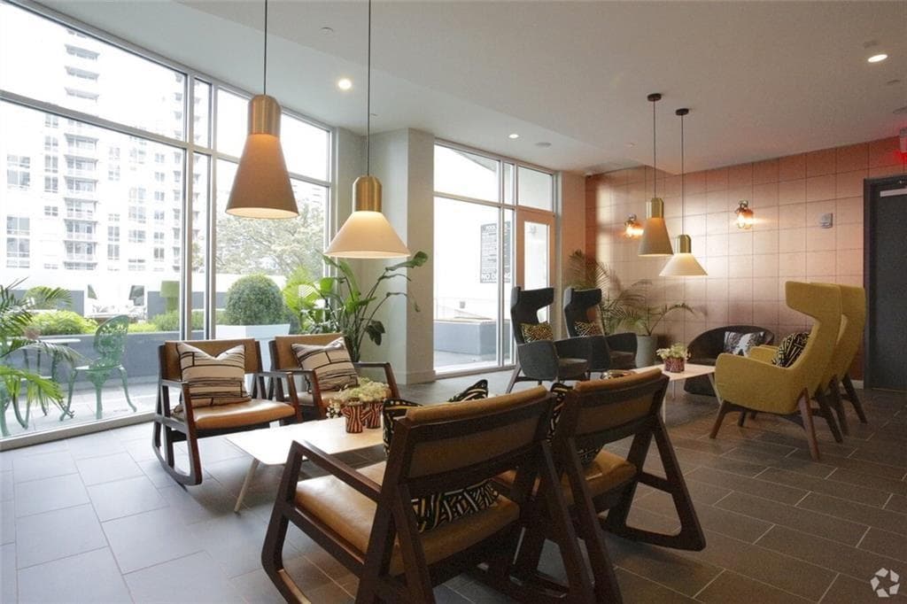 1 bedroom, 1 bathroom, 827 sq ft apartment for rent at 207 13th Street A1, Atlanta, GA 30309 for $2,277 a month — photo 6