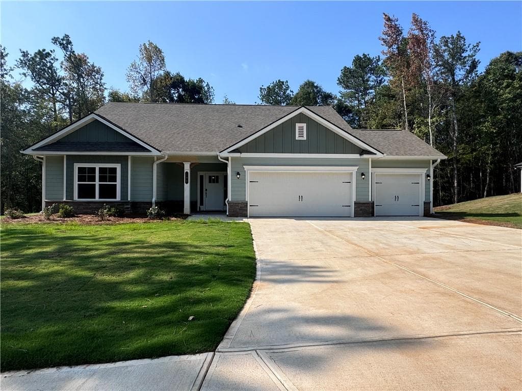 194 WALNUT CREEK Parkway, Pendergrass, GA 30567 — most recent listing photo