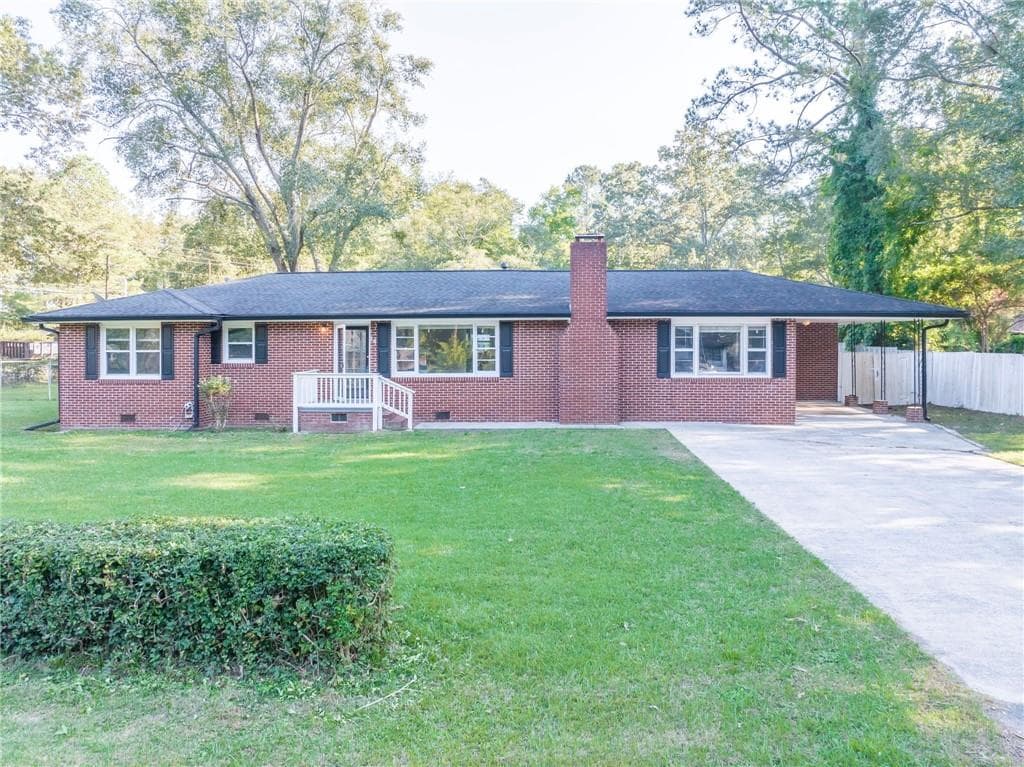 3 bedroom, 2 bathroom single family residence sold at 14 Elliott Circle, Rome, GA 30165