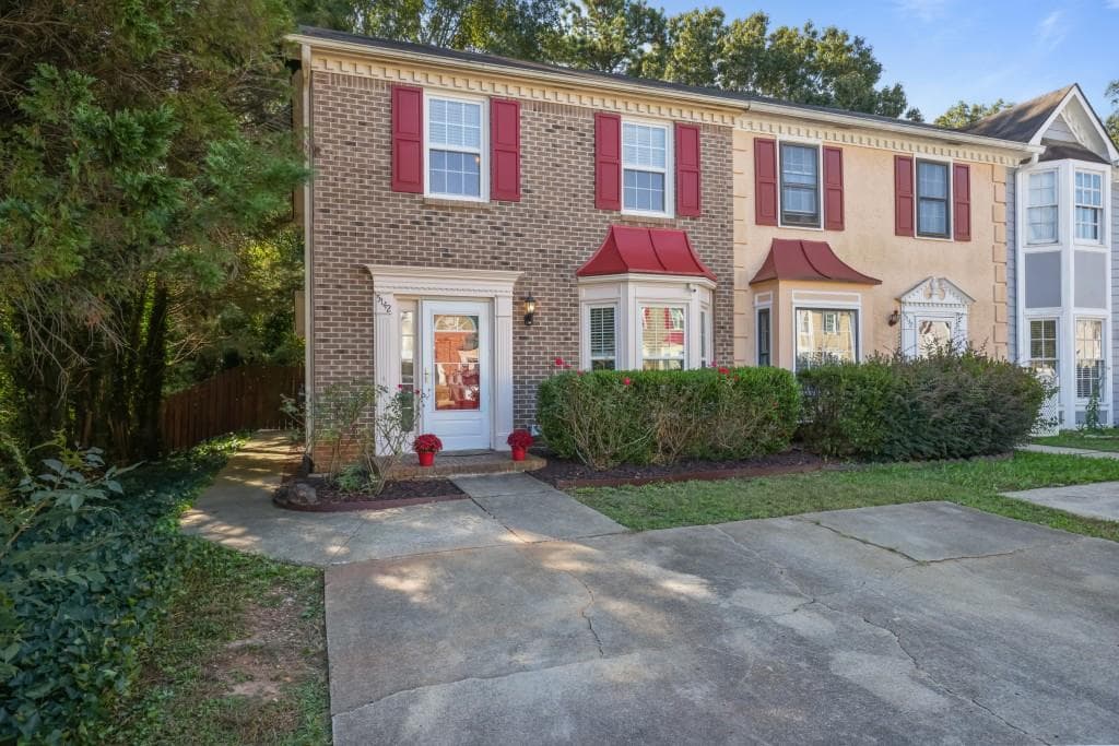 2 bedroom, 3 bathroom, 1,292 sq ft townhouse sold at 5142 Jenny Drive, Acworth, GA 30101