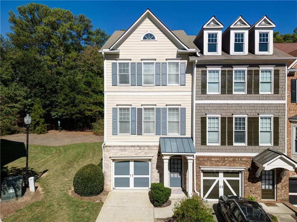 3 bedroom, 4 bathroom, 2,320 sq ft townhouse sold at 2315 Marion Walk Drive 5, Atlanta, GA 30339