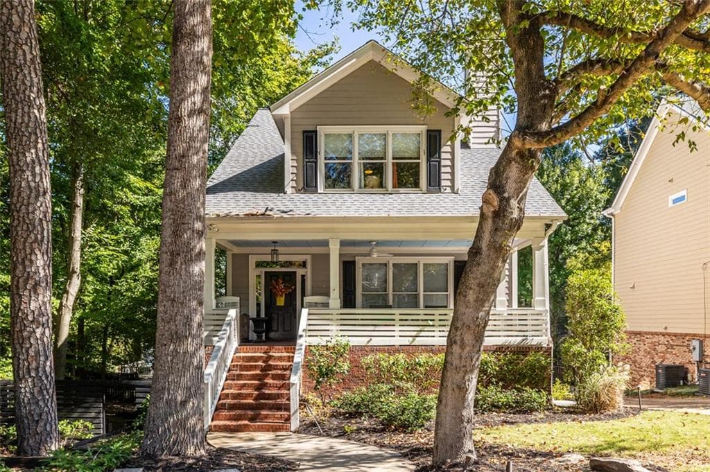 3 bedroom, 4 bathroom, 2,499 sq ft single family residence sold at 2155 ADAMS Drive, Atlanta, GA 30318