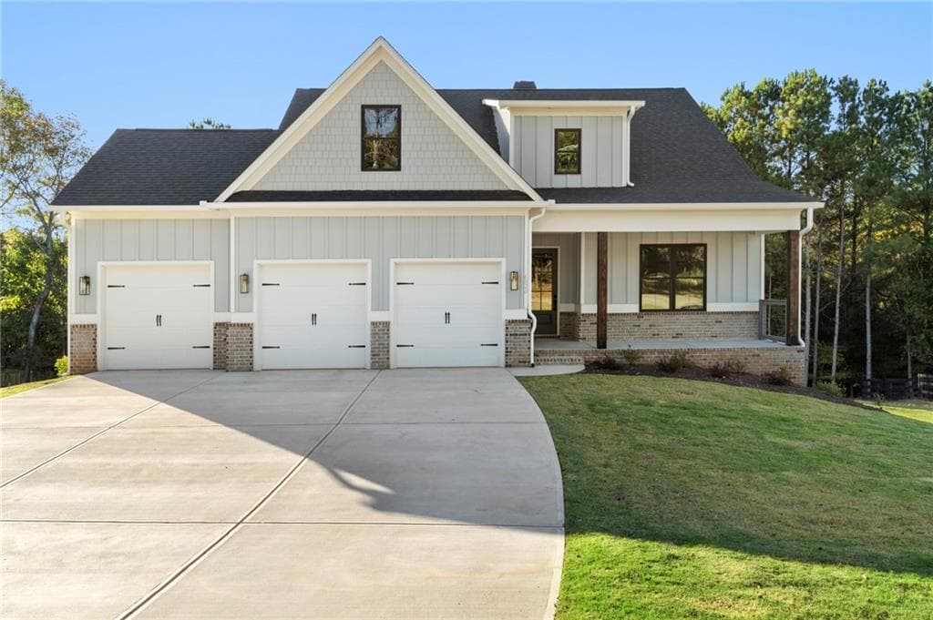 6820 Heard Lane, Cumming, GA 30041 — most recent listing photo