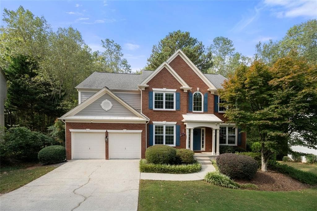 4 bedroom, 3 bathroom, 2,428 sq ft single family residence sold at 5540 OXBOROUGH Way, Alpharetta, GA 30005