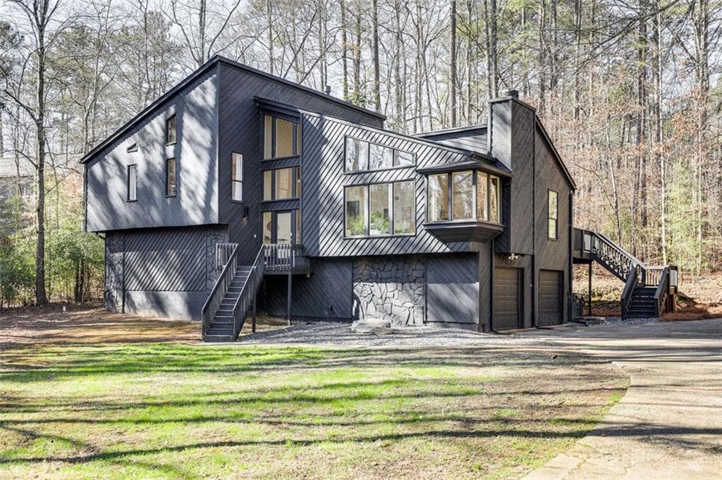 4 bedroom, 3 bathroom, 2,460 sq ft single family residence sold at 10750 SHAGBARK Trail, Roswell, GA 30075