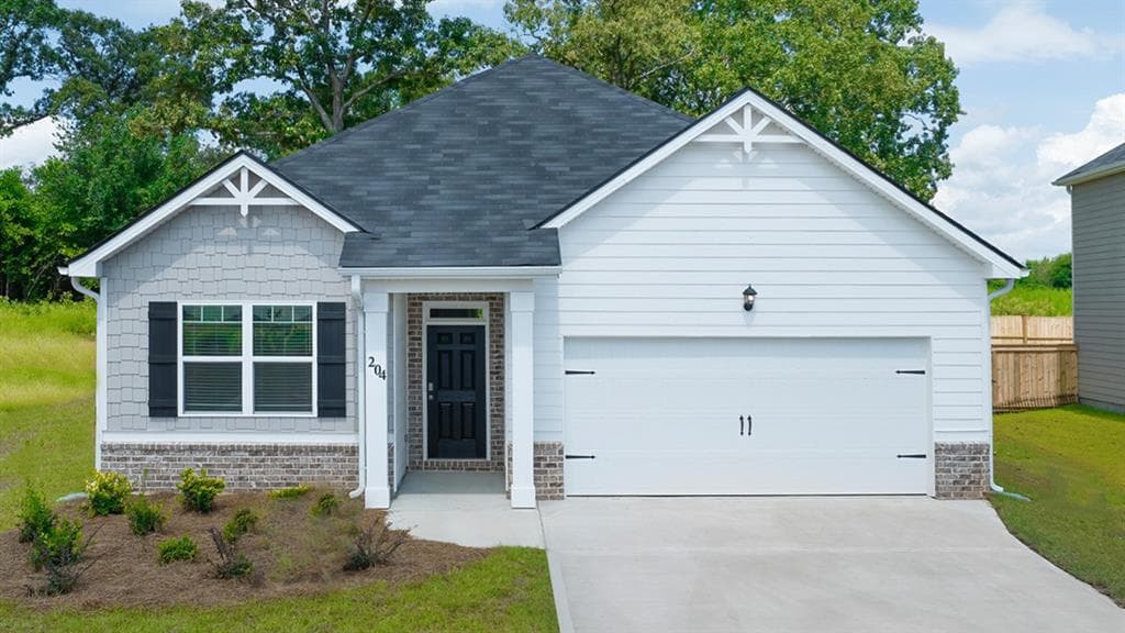 3 bedroom, 2 bathroom single family residence sold at 428 Harrow Drive, Perry, GA 31069