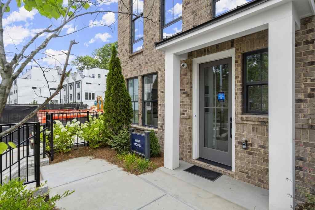3 bedroom, 4 bathroom, 2,044 sq ft townhouse sold at 1783 Beckham Place 60, Atlanta, GA 30324