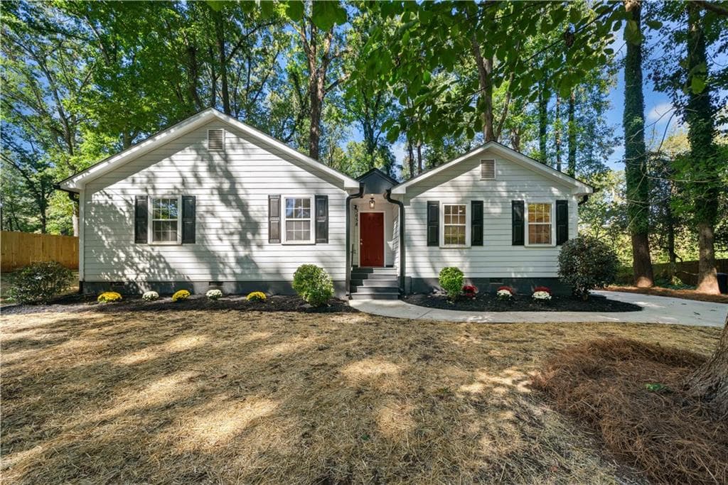 3658 Dogwood Farm Road, Decatur, GA 30034 — most recent listing photo