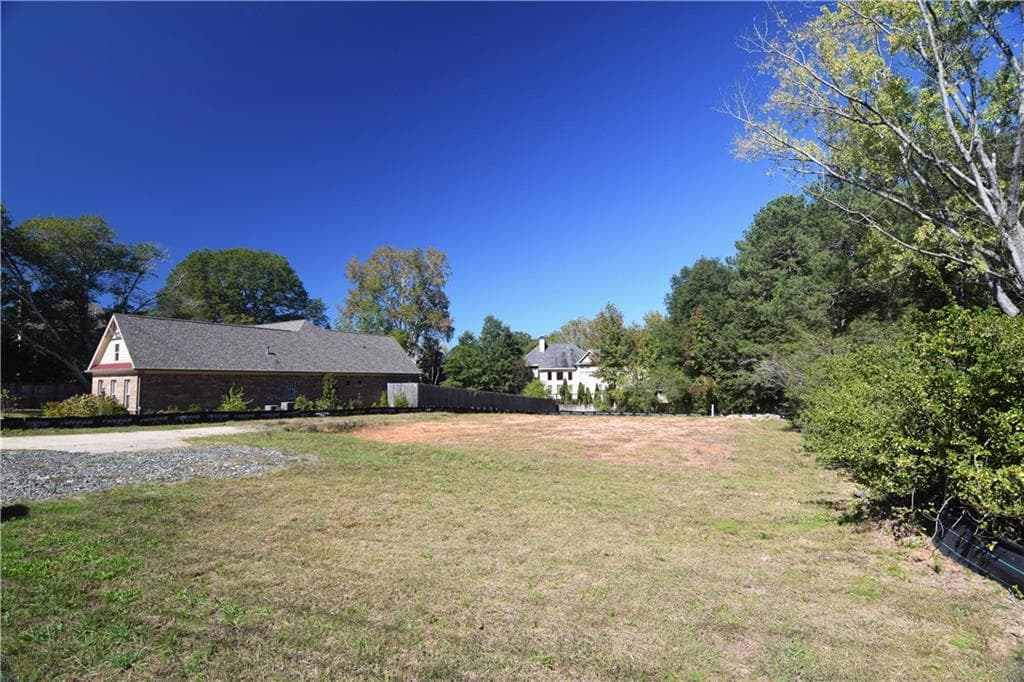 single family residence sold at 2279 Post Oak Tritt Road, Marietta, GA 30062