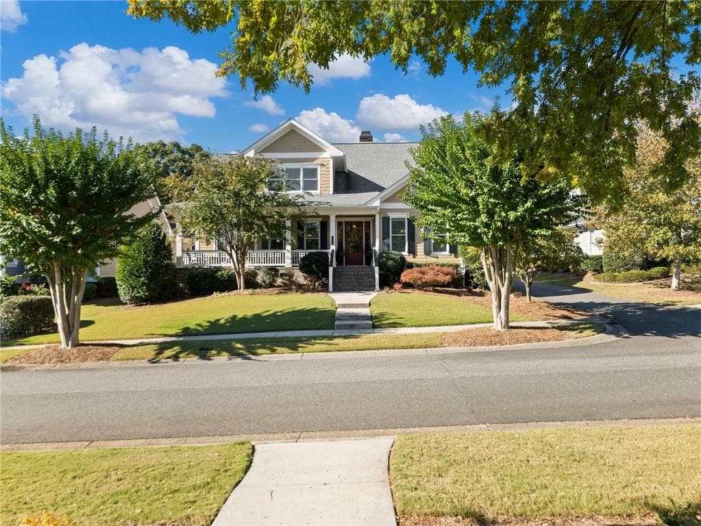 5 bedroom, 4 bathroom single family residence sold at 2370 Muskogee Lane, Braselton, GA 30517