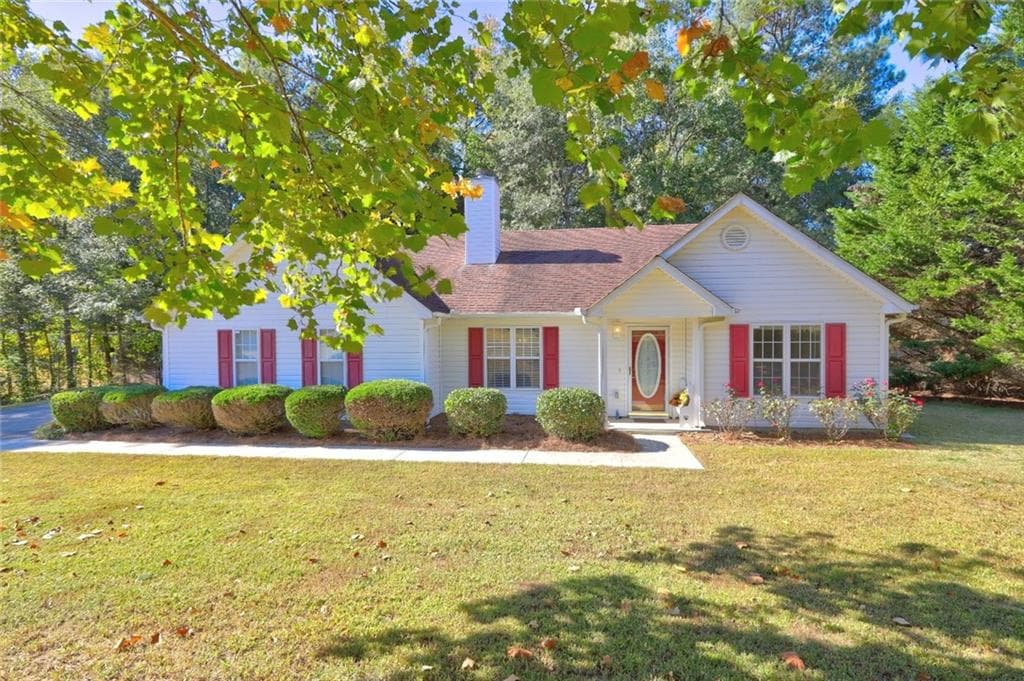 3 bedroom, 2 bathroom, 1,386 sq ft single family residence sold at 417 Southern Hills Drive, Monroe, GA 30655