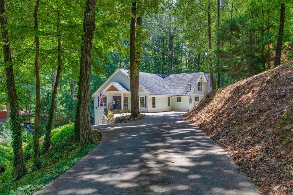 2270 Pilgrim Mill Way, Cumming, GA 30041 — most recent listing photo