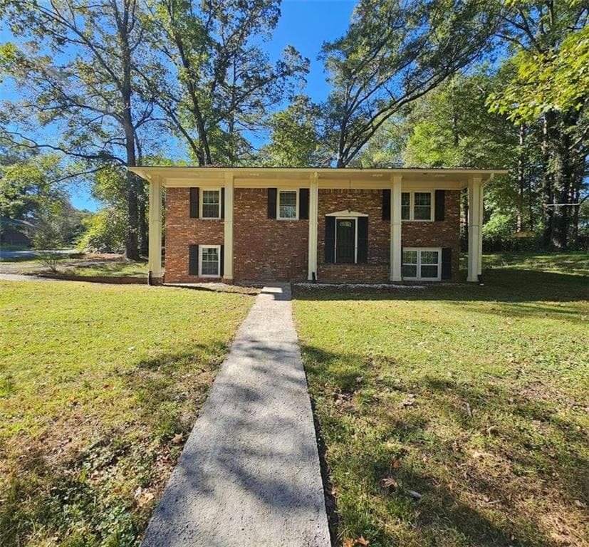 3 bedroom, 3 bathroom, 1,100 sq ft single family residence sold at 1181 Luther Drive, Mableton, GA 30126